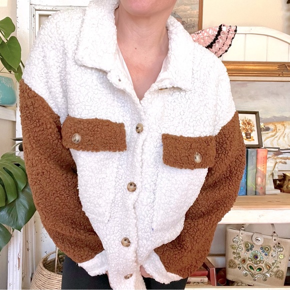 New! Cozy Sherpa Color Block Ski Chalet Button Up Teddy Shacket Jacket - Picture 1 of 7